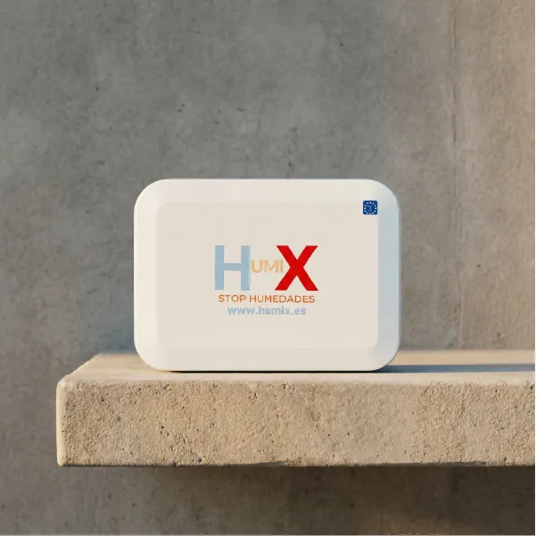 Sistema HUMIX instalado en la pared de una vivienda en Ayamonte